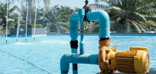 فني تركيب مضخات المياة في قرطبة بالكويت